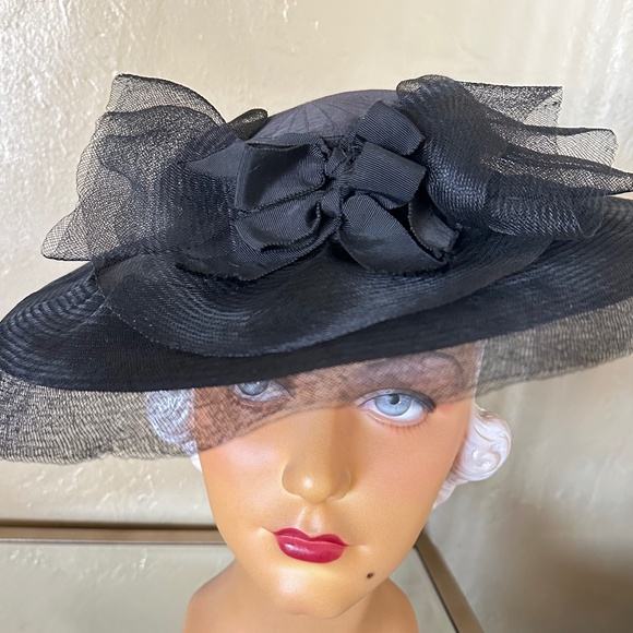 EXQUISITE 1940s\' BLACK TOPSTITCHED FABRIC & CRIN WIDE BRIM TILT HAT main image 8